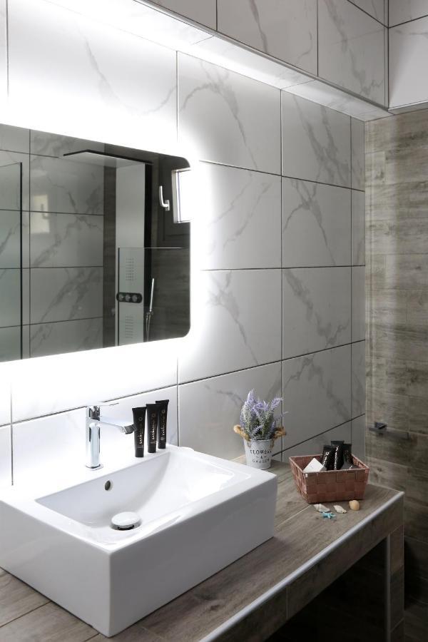 Street 90 Luxury Apartment 케라모티 외부 사진